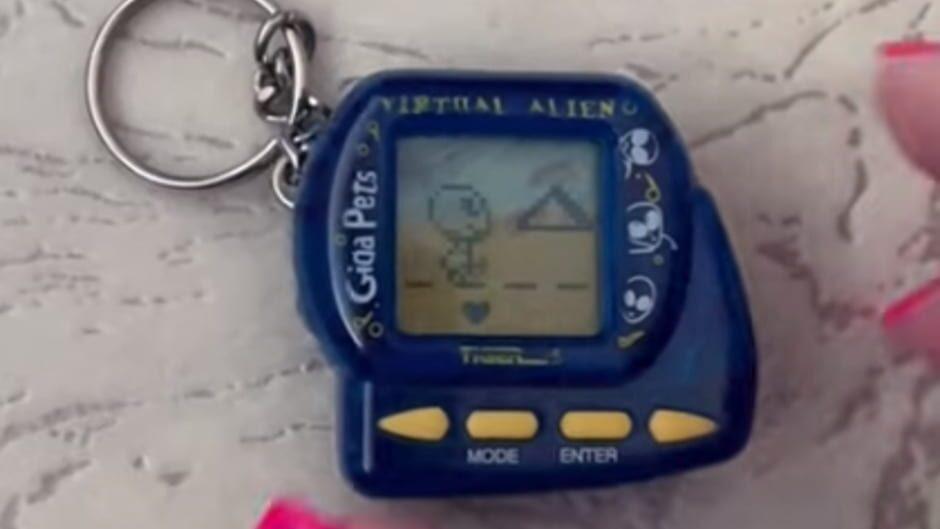 Giga Pets: Virtual Alien screenshot 3