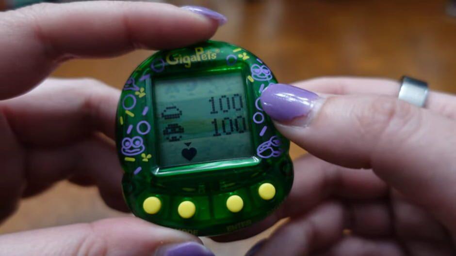 Giga Pets: Floppy Frog screenshot 2
